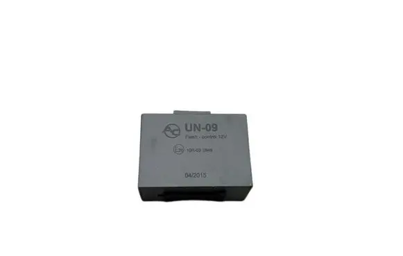 Toyota Avensis T250 Tow bar trailer control unit/module 10R032849 UN09