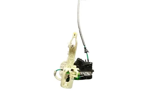 Hyundai i40 Front door lock 813203Z010