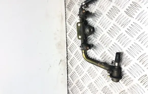 Subaru Legacy Fuel injector 0014Y02 FBJC1010014Y02 FBJC101
