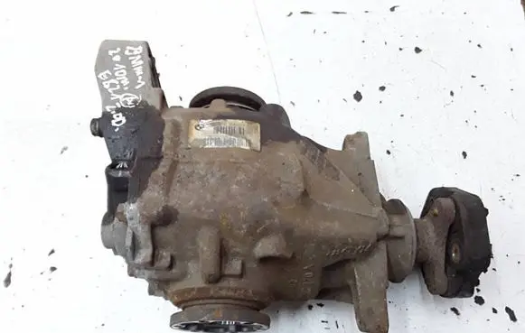 BMW 1 E82 E88 Rear differential 759885501 754158002