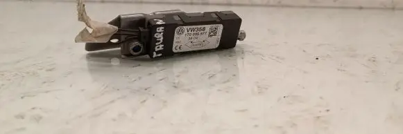 Volkswagen Touran I Antenna control unit 1T0035577 1T0971501L