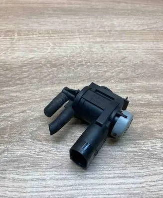 Volkswagen Golf VI Turbo solenoid valve 1K0906283A