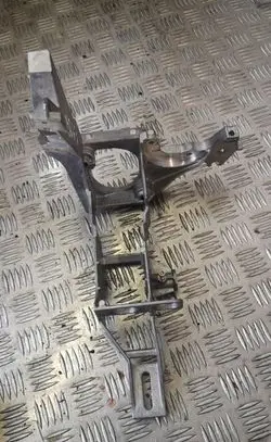 Audi A4 S4 B7 8E 8H Brake pedal bracket assembly 8e1721117a