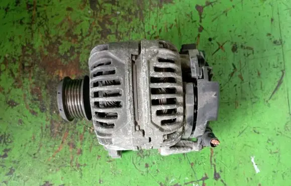 Seat Toledo II (1M) Generator/alternator 028903028E