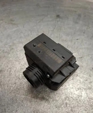 Mercedes-Benz E W211 Ignition lock 2115452308 33002213 2016160661