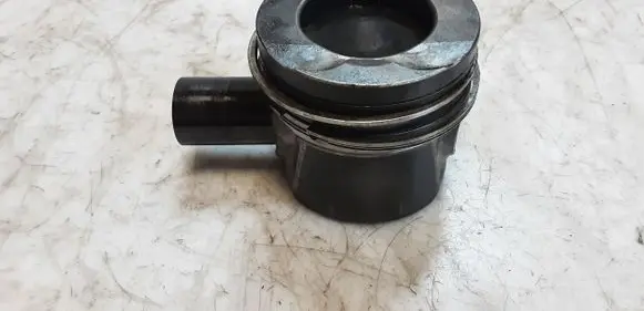 Mercedes-Benz GLK (X204) Piston 83L118 17483L118