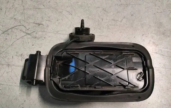 Audi A4 S4 B9 8W Fuel tank cap