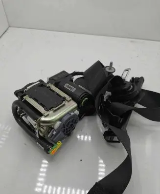 Mercedes-Benz E W212 Front seatbelt 620048100 010R000