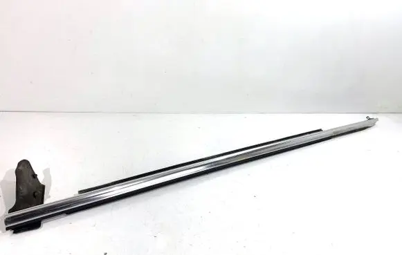 Audi A8 S8 D4 4H Front door windshield rail 4H0853283C