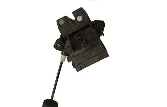 Mercedes-Benz E W211 Loading door lock A1717500185 1717500185