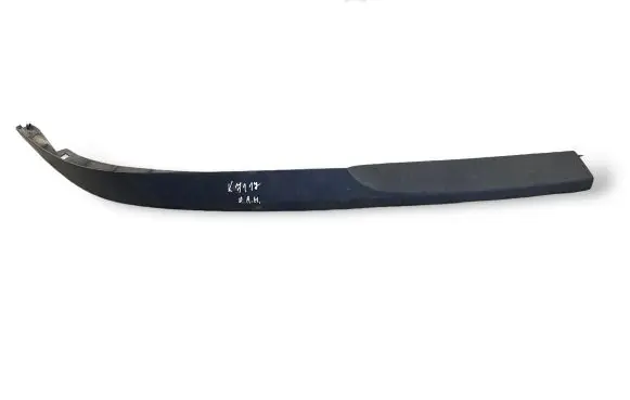 Front bumper lip