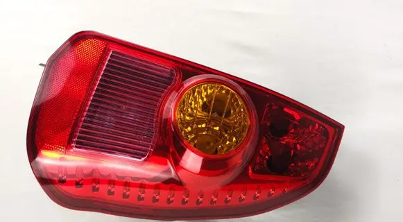Mitsubishi Space Star Rear/tail lights MR913174