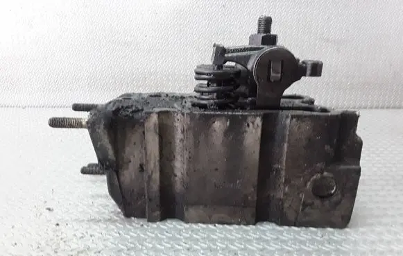 Chrysler Voyager Engine head 