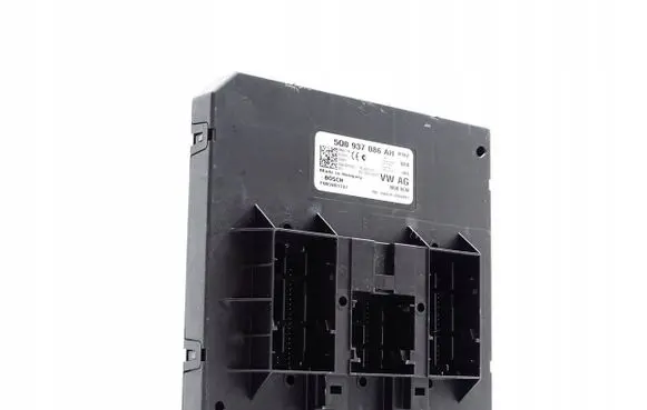 Volkswagen PASSAT B8 Comfort/convenience module 5Q0937086AH