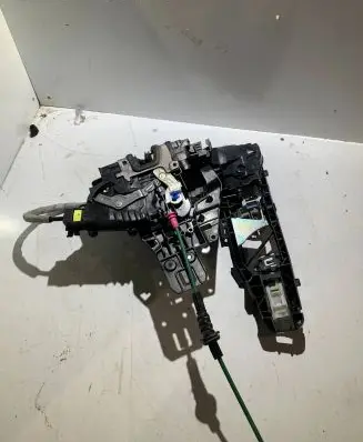 Mercedes-Benz E W213 Front door lock 2220063999