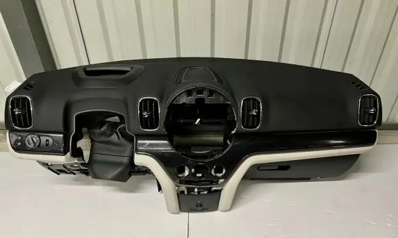 Mini Cooper Countryman F60 Dashboard