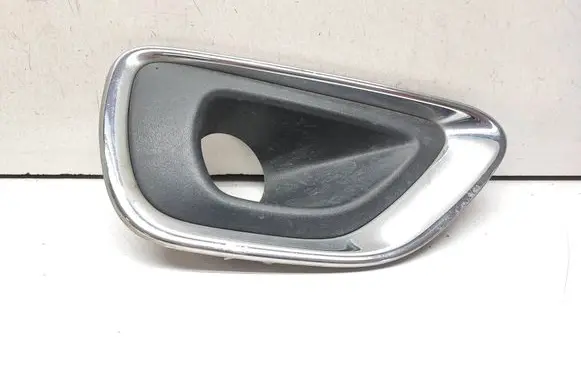 Jeep Grand Cherokee Front fog light trim/grill 68143082AB