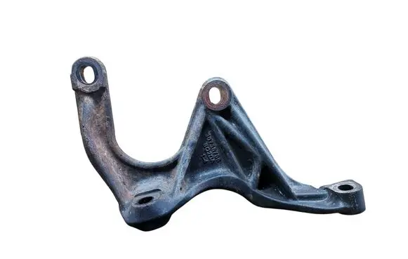 Volvo XC90 Engine mounting bracket 30735708 D6206