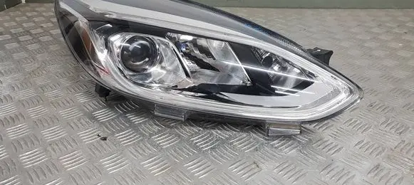 Ford Fiesta Headlight/headlamp 175PL10676 L1BB13E014CE