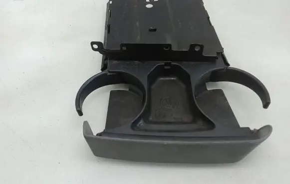 Chrysler Voyager Cup holder front 5876007