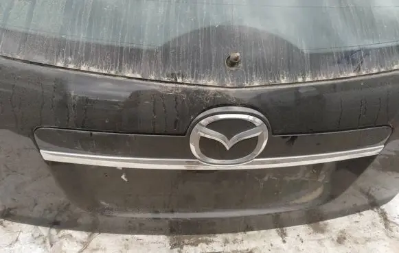 Mazda CX-7 Trunk door license plate light bar 