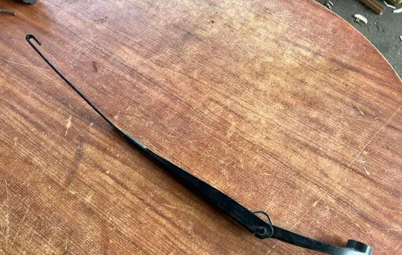 Chevrolet Spark Front wiper blade arm 95948462