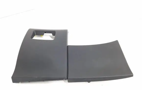 Dashboard lower bottom trim panel