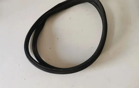 Mercedes-Benz CLS W257 Front door rubber seal A2576922100