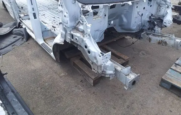 Ford E-Transit Front quarter panel 