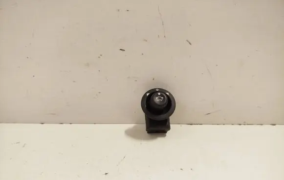 Ford Mondeo Mk III Wing mirror switch 93BG17B676BB 93BG17BB76BB K808X