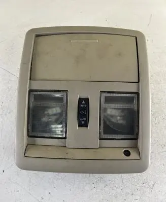 Jeep Grand Cherokee (WK) Front seat light 56050131AH