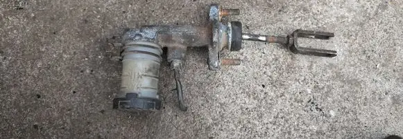 Mitsubishi Pajero Clutch master cylinder 