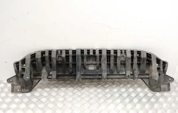 Lexus CT 200H Front bumper skid plate/under tray 5261876011