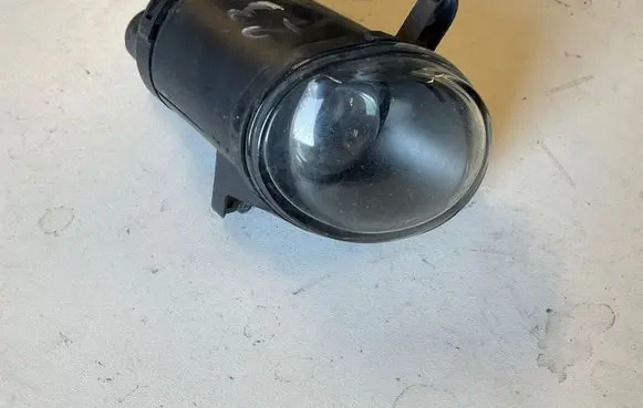 Volkswagen PASSAT B5.5 Front fog light 3B7941699A