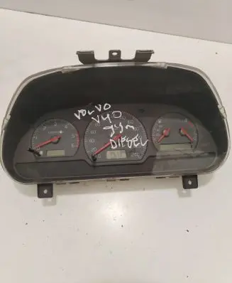 Volvo S40, V40 Speedometer (instrument cluster) 30857571 99W47D4 SW30887708