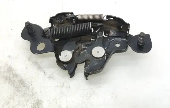 Nissan Qashqai Engine bonnet/hood lock/catch 