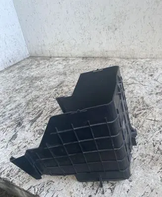 Volkswagen Touran II Battery box tray 3c0915335
