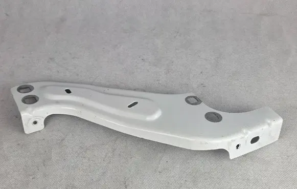 Peugeot Partner Fender mounting bracket 03D