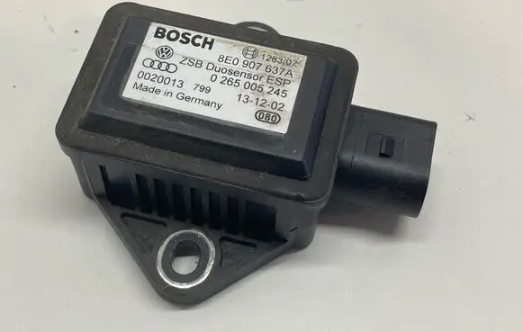 Audi A8 S8 D3 4E ESP acceleration yaw rate sensor 8E0907637A 0020013 0265005245