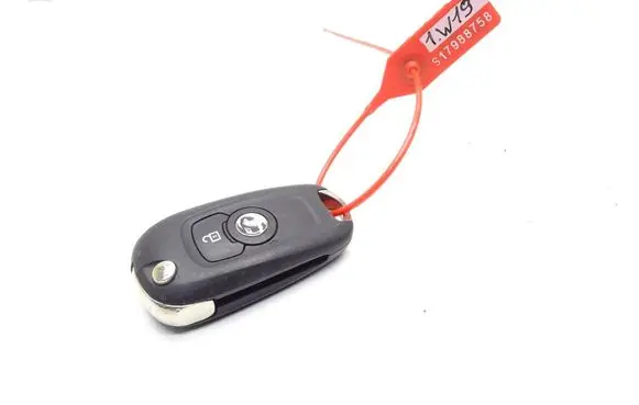 Opel Astra K Ignition key/card 