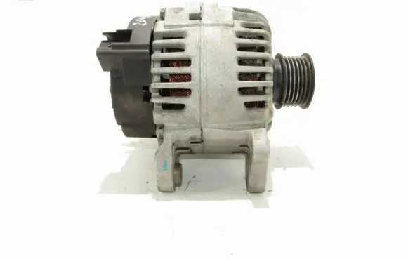 Volkswagen Golf V Generator/alternator 9045300
