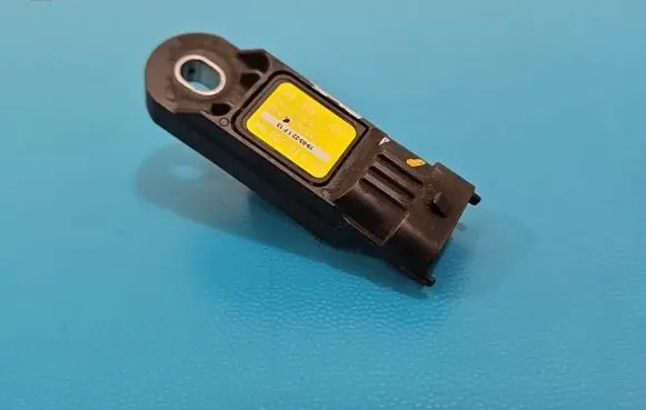 Renault Master III Air pressure sensor 0261230560 IMPRK1576343