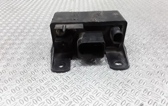 BMW 5 F10 F11 Glow plug pre-heat relay