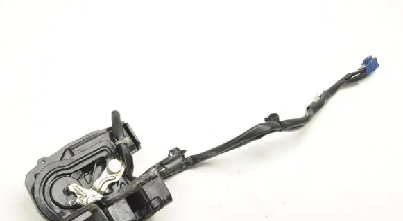 Toyota Prius (XW30) Tailgate lock latch 