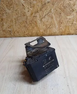Seat Toledo II (1M) ABS Pump 1J0907379P 5WK8476 10094903313