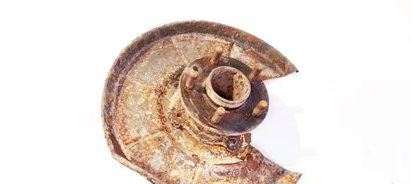 Rear wheel hub