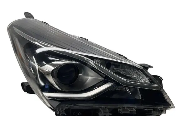 Toyota Yaris Headlight/headlamp 0D197 0D198W215W 0D138W2175W