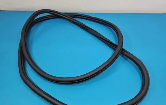 Volkswagen Tiguan Front door rubber seal 5NA867912B IMPRK1554410