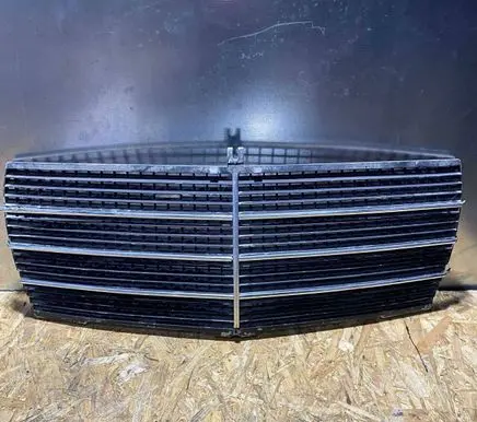 Mercedes-Benz S W126 Front grill