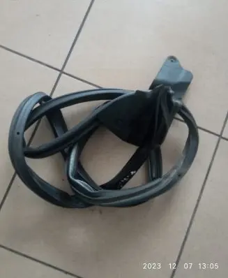 Subaru Legacy Front door rubber seal